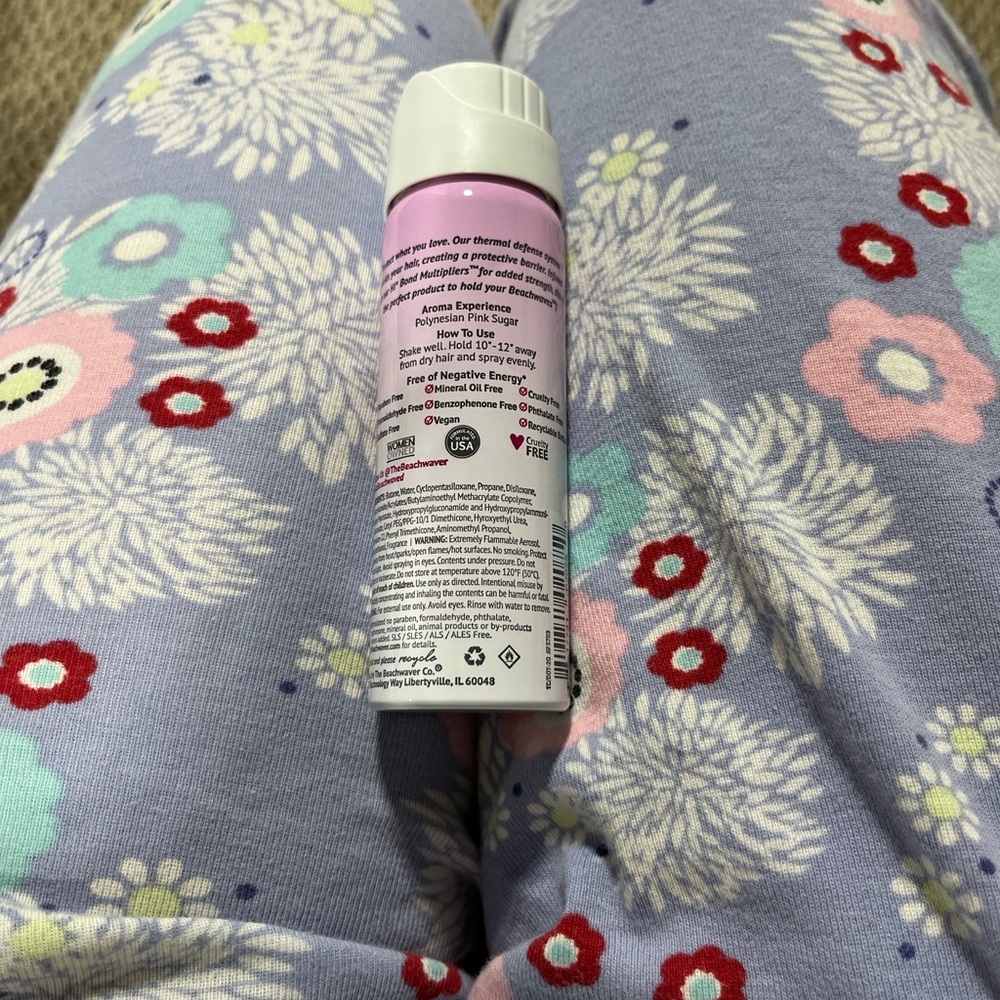 The Beachwaver Co. Great Barrier Heat Protectant Spray - Pink - Picture 2 of 2